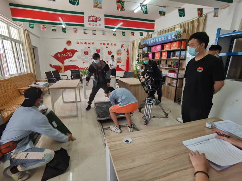 追星女孩心理学分析报告：凤城市广告片拍摄公司揭秘饭圈应援式传播逻辑